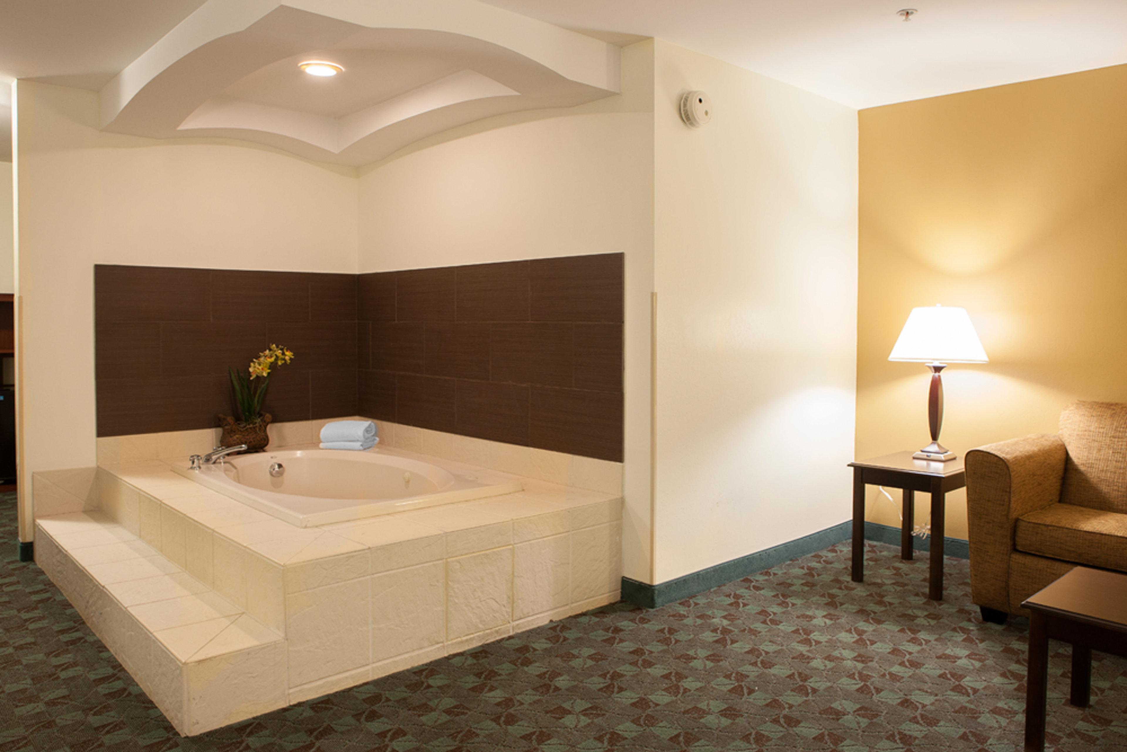 Holiday Inn Express Hotel & Suites Canton By Ihg Ngoại thất bức ảnh